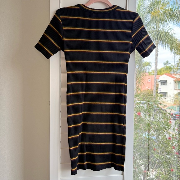 Zara ribbed striped t shirt mini dress in black red green and yellow size small - Picture 5 of 10